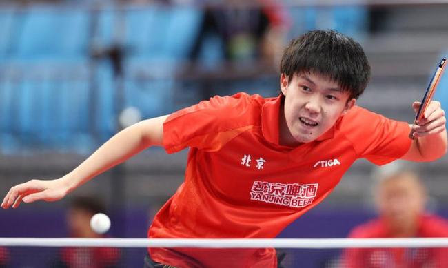 两队教练都 两队教练都