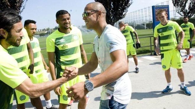 看到郭晶晶 看到郭晶晶